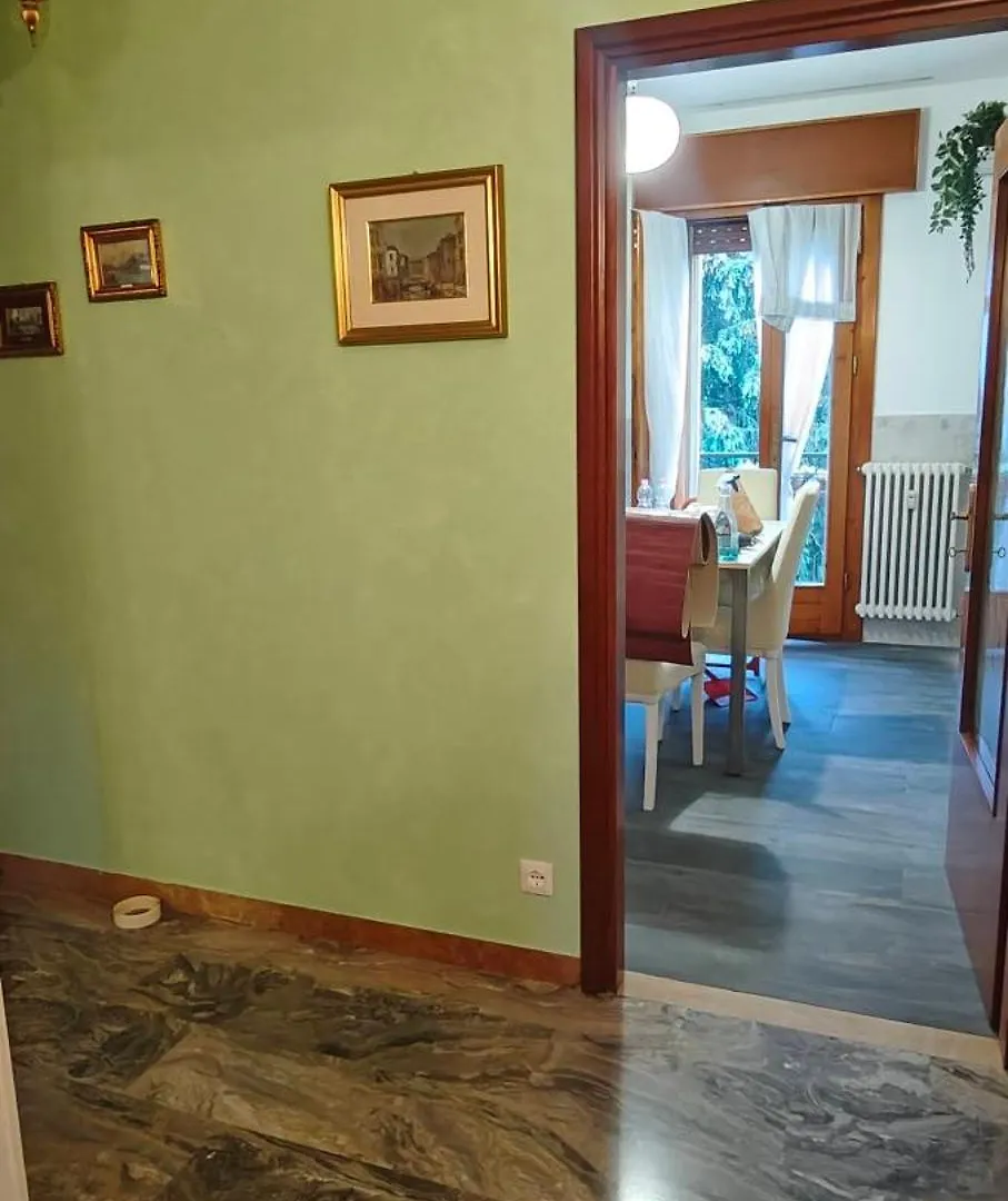 Oasi Verde Μέστρε 0*,